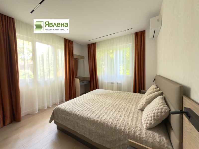 Дава под наем  4-стаен град София , Център , 120 кв.м | 44200008 - изображение [8]