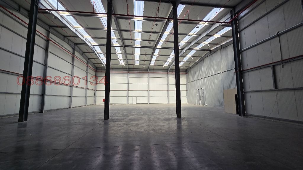 Дава под наем СКЛАД, гр. Варна, Западна промишлена зона, снимка 3 - Складове - 53603341