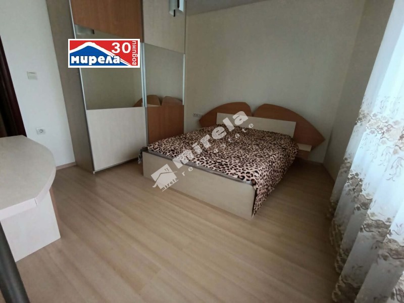 Дава под наем 3-СТАЕН, гр. Велико Търново, Колю Фичето, снимка 4 - Апартаменти - 52926603