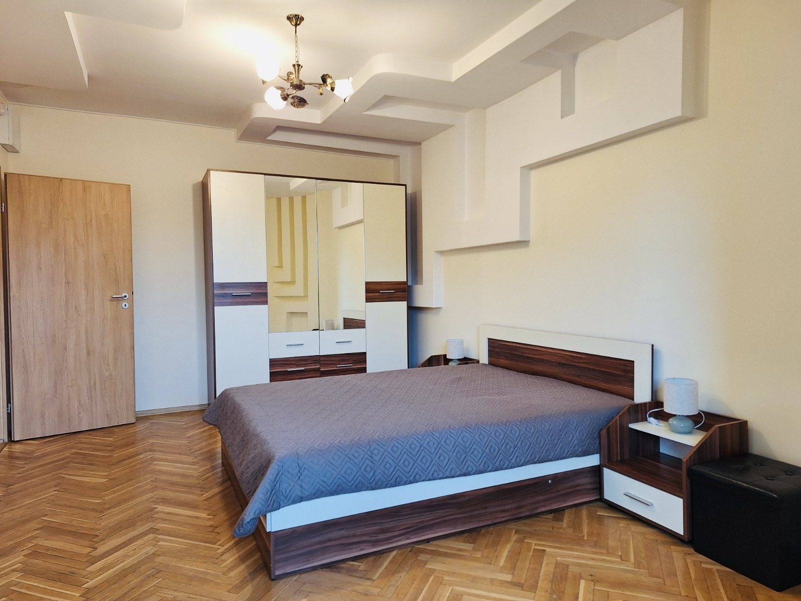 Дава под наем 3-СТАЕН, гр. София, Младост 4