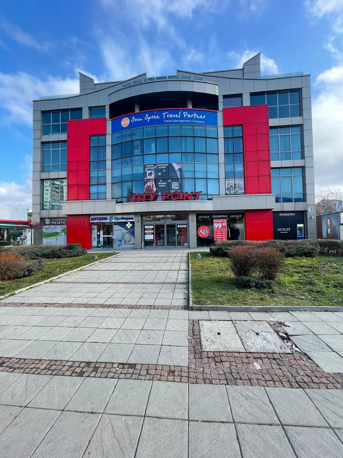 Дава под наем МАГАЗИН, гр. София, Младост 1А