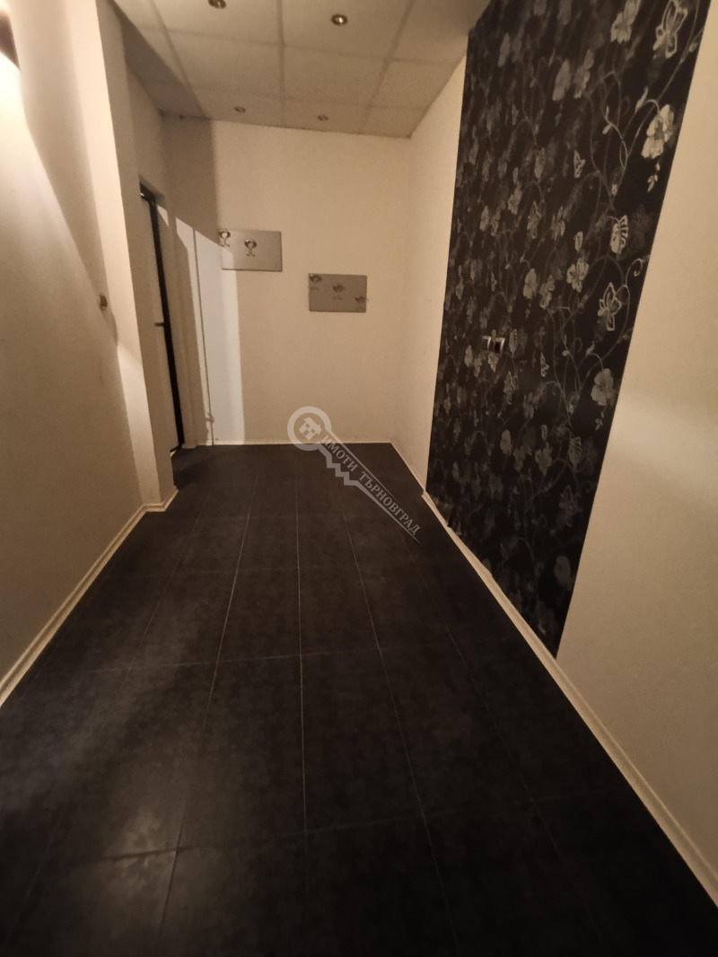 Дава под наем СКЛАД, гр. Велико Търново, Център, снимка 2 - Складове - 53315847