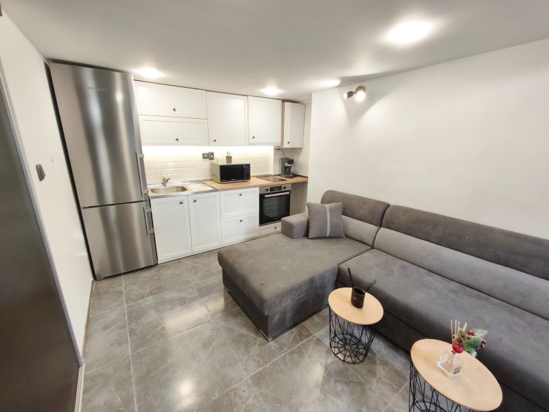 Дава под наем 3-СТАЕН, гр. Варна, Център, снимка 2 - Апартаменти - 53285521