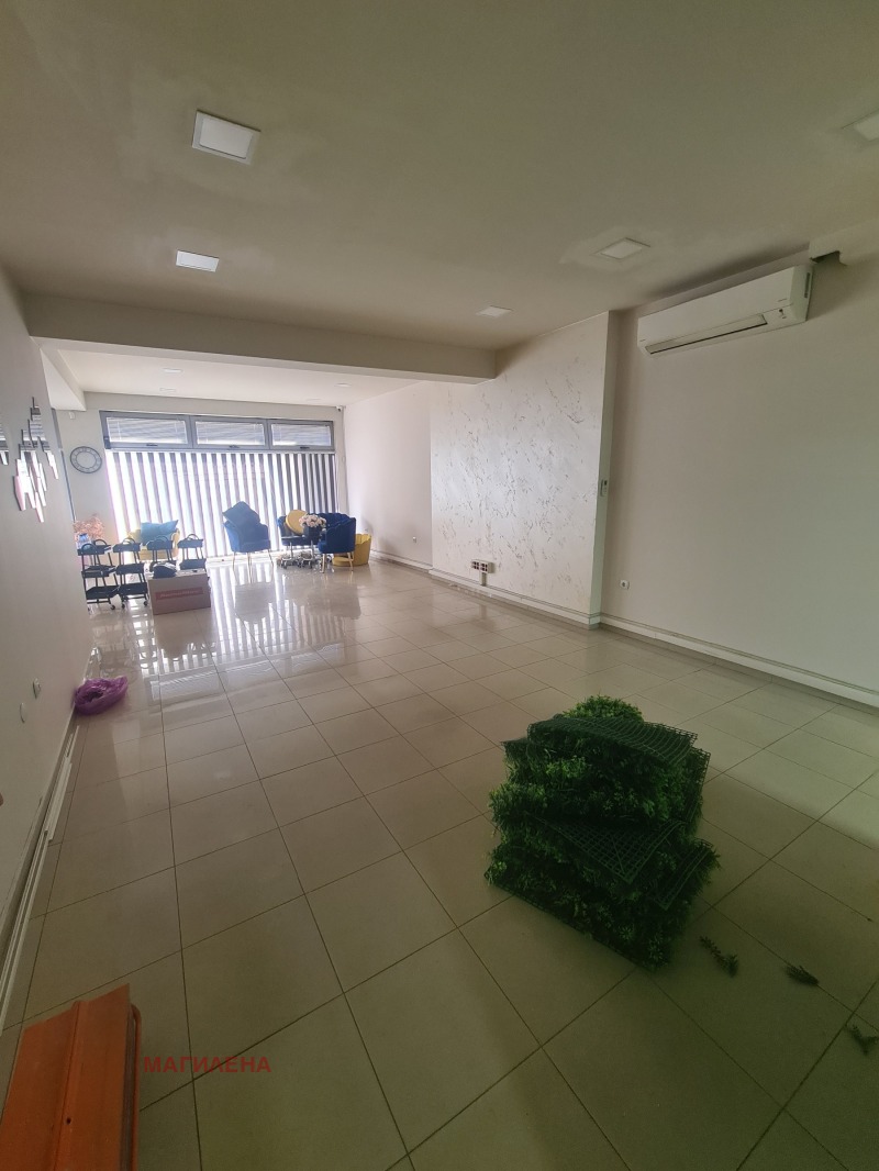 Da affittare  Ufficio Plovdiv , Tsentar , 157 mq | 79107375 - Immagine [8]