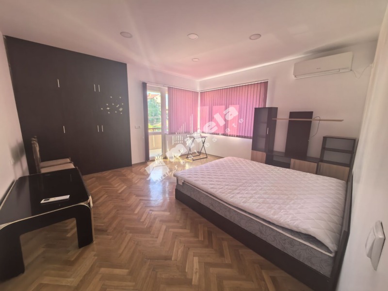 Kiadó  2 hálószobás Jambol , Centar , 90 négyzetméter | 40231577 - kép [7]