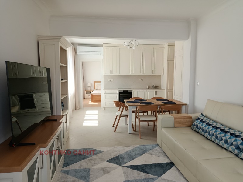 Под наем 3-СТАЕН, град София, Център • 2000 € • 51912928 — Holmes.bg