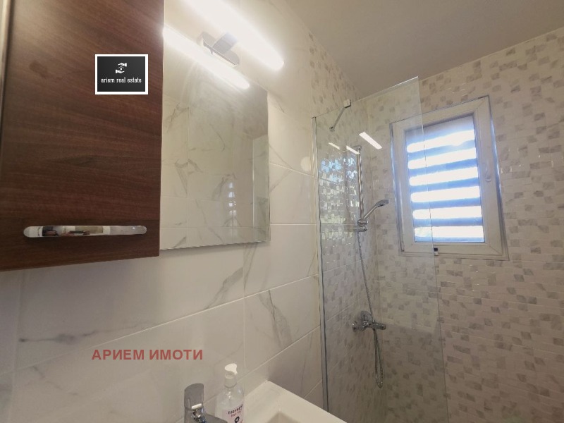 Издаје се  2 спаваће собе Софија , Изток , 90 м2 | 74602889 - слика [8]