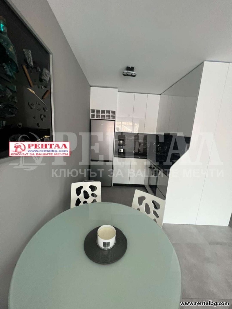 Дава под наем 2-СТАЕН, гр. Пловдив, Център, снимка 12 - Апартаменти - 53074429