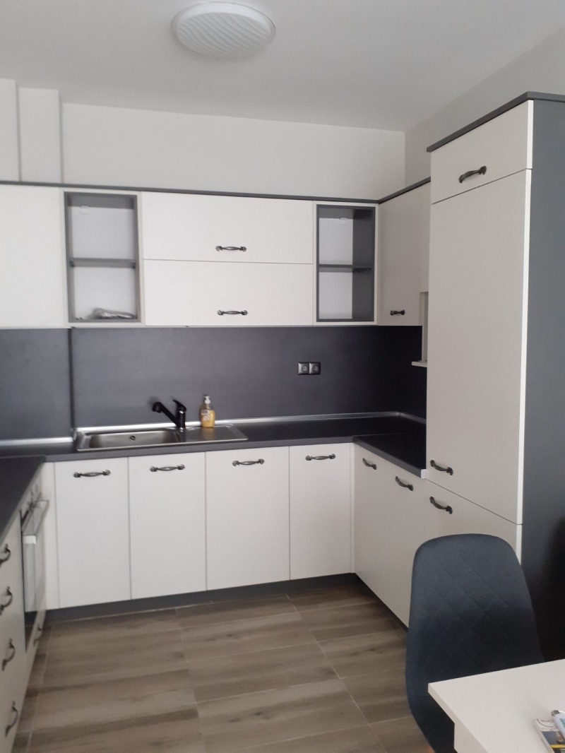 Дава под наем 2-СТАЕН, гр. Пловдив, Христо Смирненски, снимка 6 - Апартаменти - 53113188