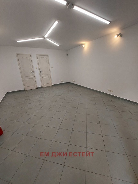 Do wynajęcia  Sklep Sofia , Centar , 28 mkw | 74922835 - obraz [2]