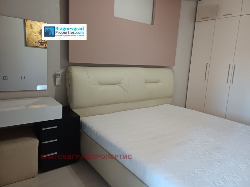 Дава под Наем 3-СТАЕН в град Благоевград, Еленово 1 - 90 кв.м / 500 € » 977.92 лв., БЛАГОЕВГРАД ПРОПЕРТИС