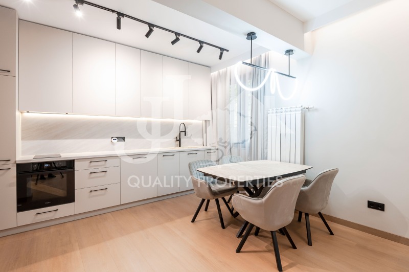 Zu vermieten  1 Schlafzimmer Sofia , Zentar , 60 qm | 70708756 - Bild [4]