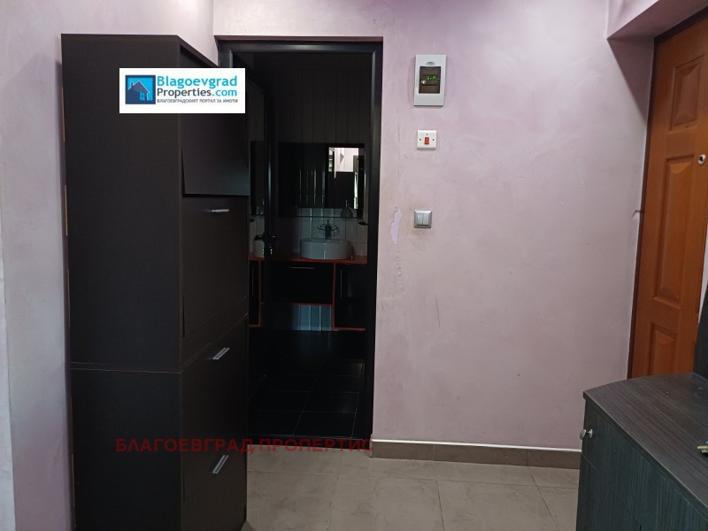 Дава под наем 3-СТАЕН, гр. Благоевград, Еленово 1, снимка 4 - Апартаменти - 53097267