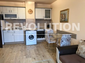1 chambre Pogrebi, Varna