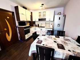 2 camere da letto Vazragdane 3, Varna 4