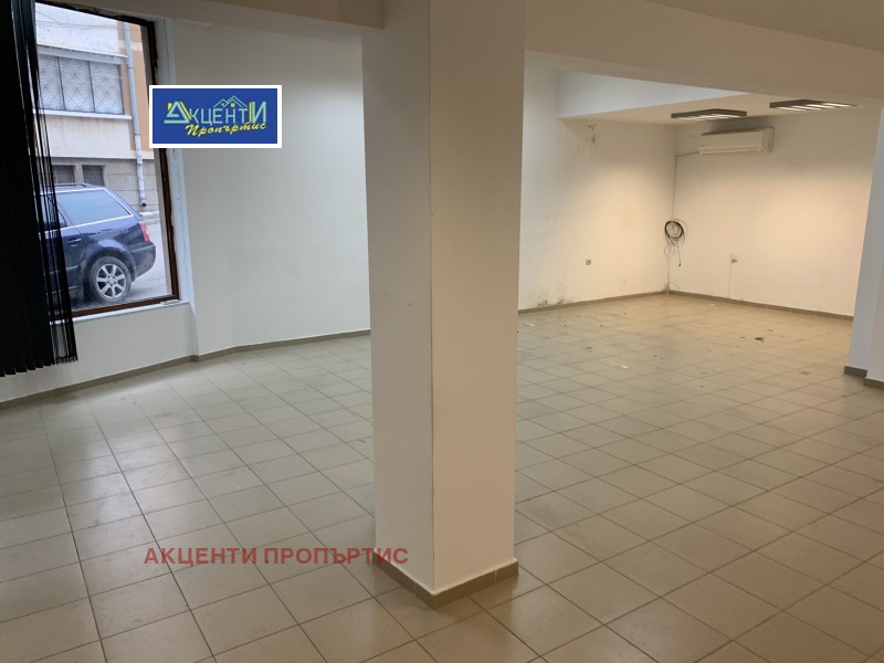 Дава под наем МАГАЗИН, гр. Велико Търново, Център, снимка 2 - Магазини - 52213915