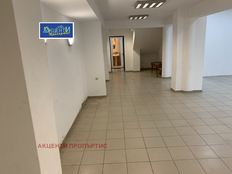 Дава под наем МАГАЗИН, гр. Велико Търново, Център, снимка 9 - Магазини - 52213915