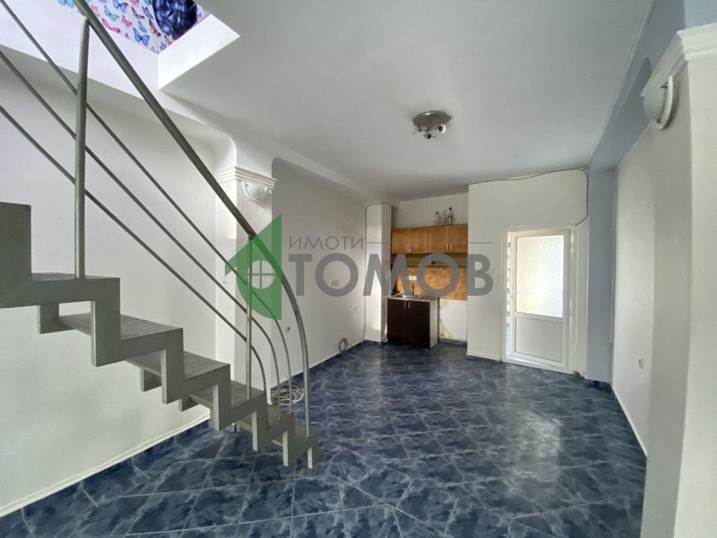 Дава под Наем МЕЗОНЕТ в град Шумен, Център - 80 кв.м / 256 € » 500.69 лв., ИМОТИ ТОМОВ