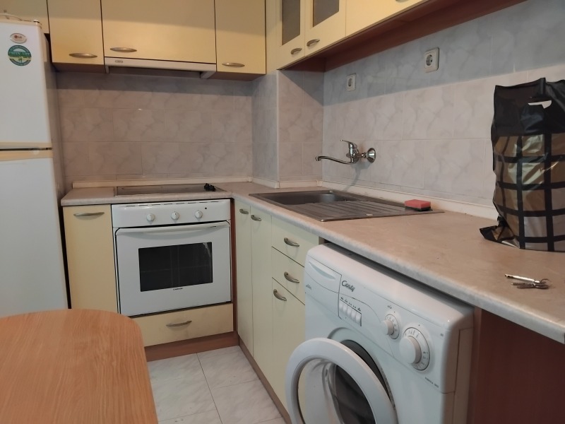 Дава под наем 2-СТАЕН, гр. Русе, Възраждане, снимка 7 - Апартаменти - 53562003