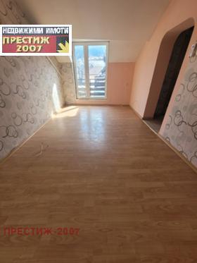 1 camera da letto Tombul dgamiia, Shumen 2