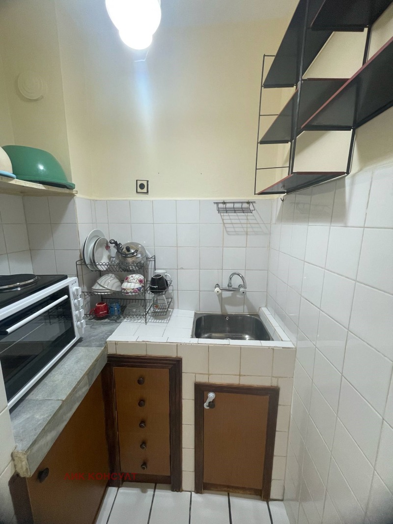 Издаје се  1 спаваћа соба Тарговиште , Центар , 65 м2 | 38913860