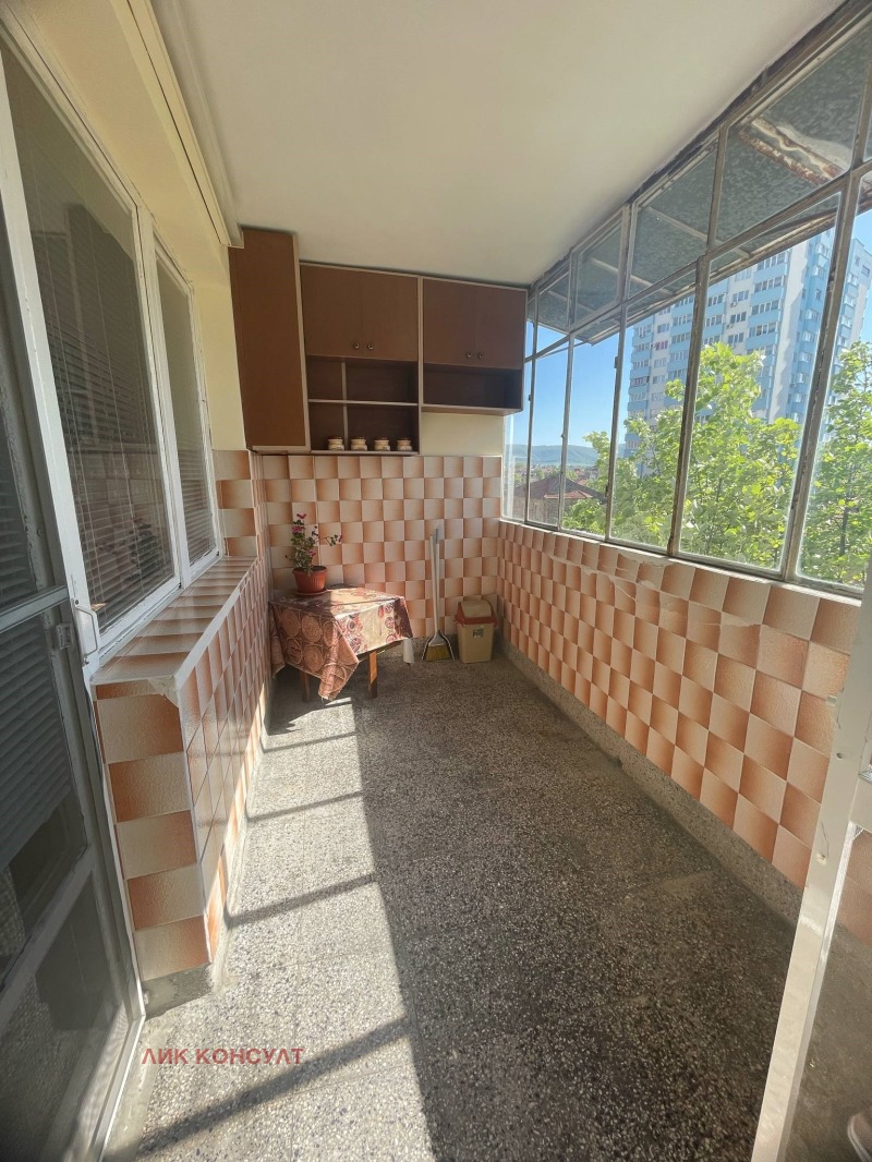 Издаје се  1 спаваћа соба Тарговиште , Центар , 65 м2 | 38913860 - слика [6]