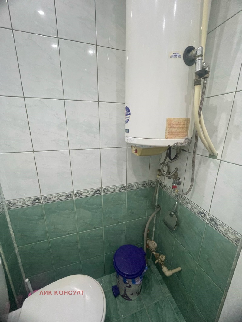 Издаје се  1 спаваћа соба Тарговиште , Центар , 65 м2 | 38913860 - слика [12]