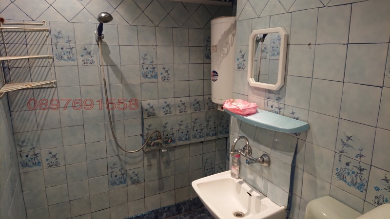 Дава под наем 3-СТАЕН, гр. Шумен, Център, снимка 5 - Апартаменти - 52784624