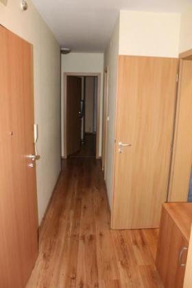 2 camere da letto Zimno kino Trakiia, Varna 9