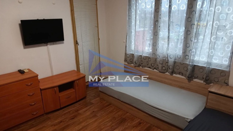 Дава под наем  2-стаен град Шумен , Пазара , 65 кв.м | 39605029 - изображение [7]