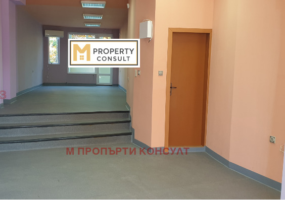 Издаје се  Схоп Плевен , Широк центар , 56 м2 | 20930208 - слика [2]