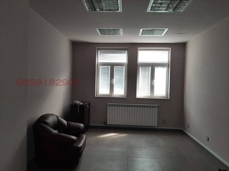 Дава под наем ОФИС, гр. Враца, Център, снимка 5 - Офиси - 52779086