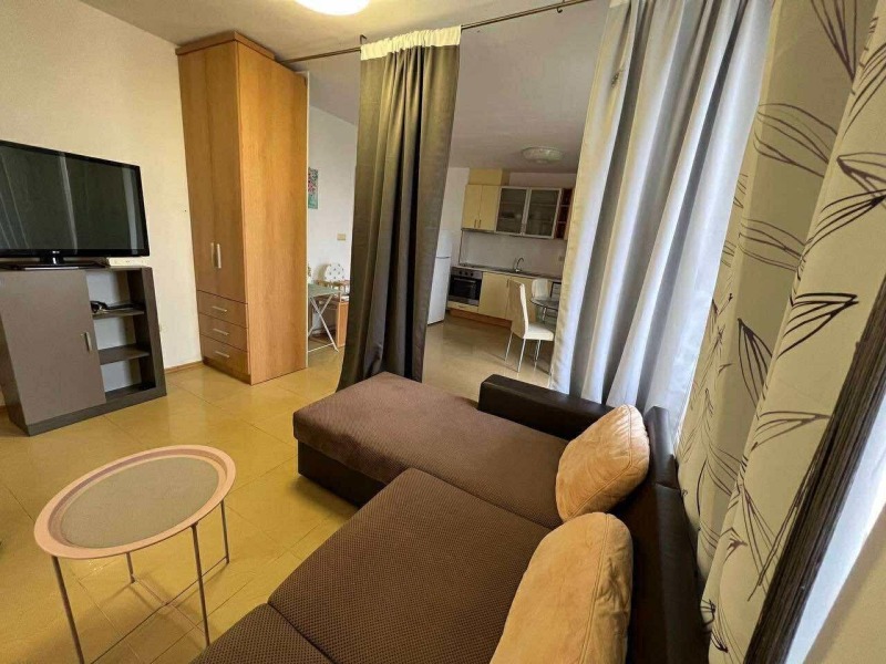 Дава под наем 2-СТАЕН, гр. Варна, к.к. Св.Св. Константин и Елена, снимка 2 - Апартаменти - 52246140