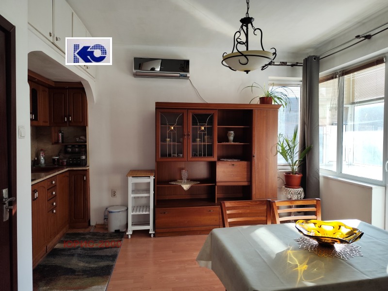 Дава под наем 3-СТАЕН, гр. Пловдив, Център