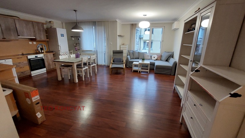 Дава под наем 3-СТАЕН, гр. София, Център, снимка 5 - Апартаменти - 52646126