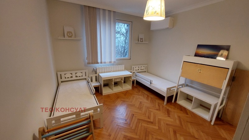 Дава под наем 3-СТАЕН, гр. София, Център, снимка 12 - Апартаменти - 52646126