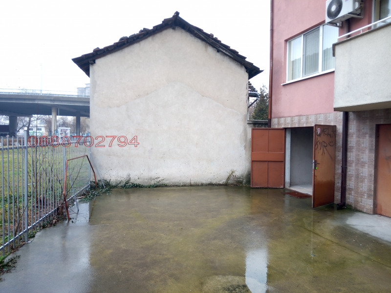 Дава под наем ГАРАЖ, ПАРКОМЯСТО, гр. Пловдив, Кючук Париж