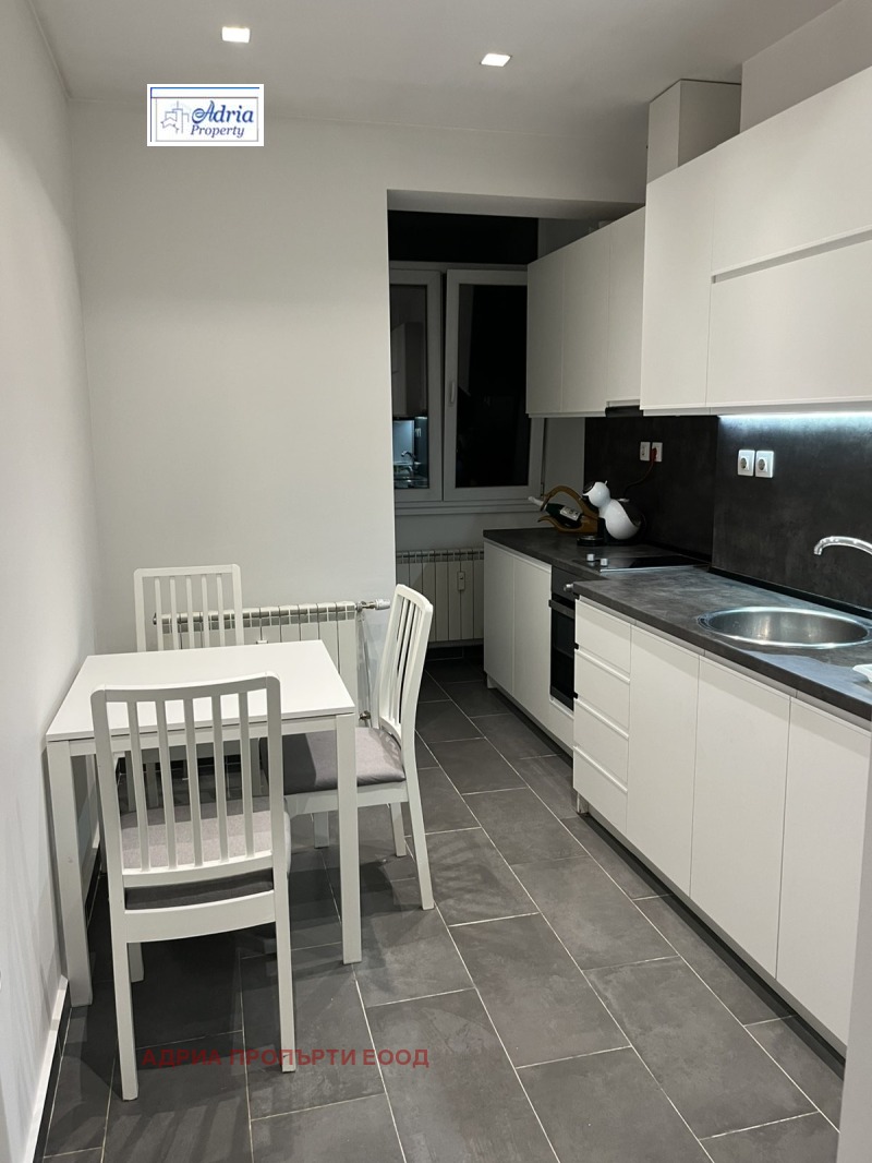 Дава под наем 3-СТАЕН, гр. София, Център, снимка 7 - Апартаменти - 52936353