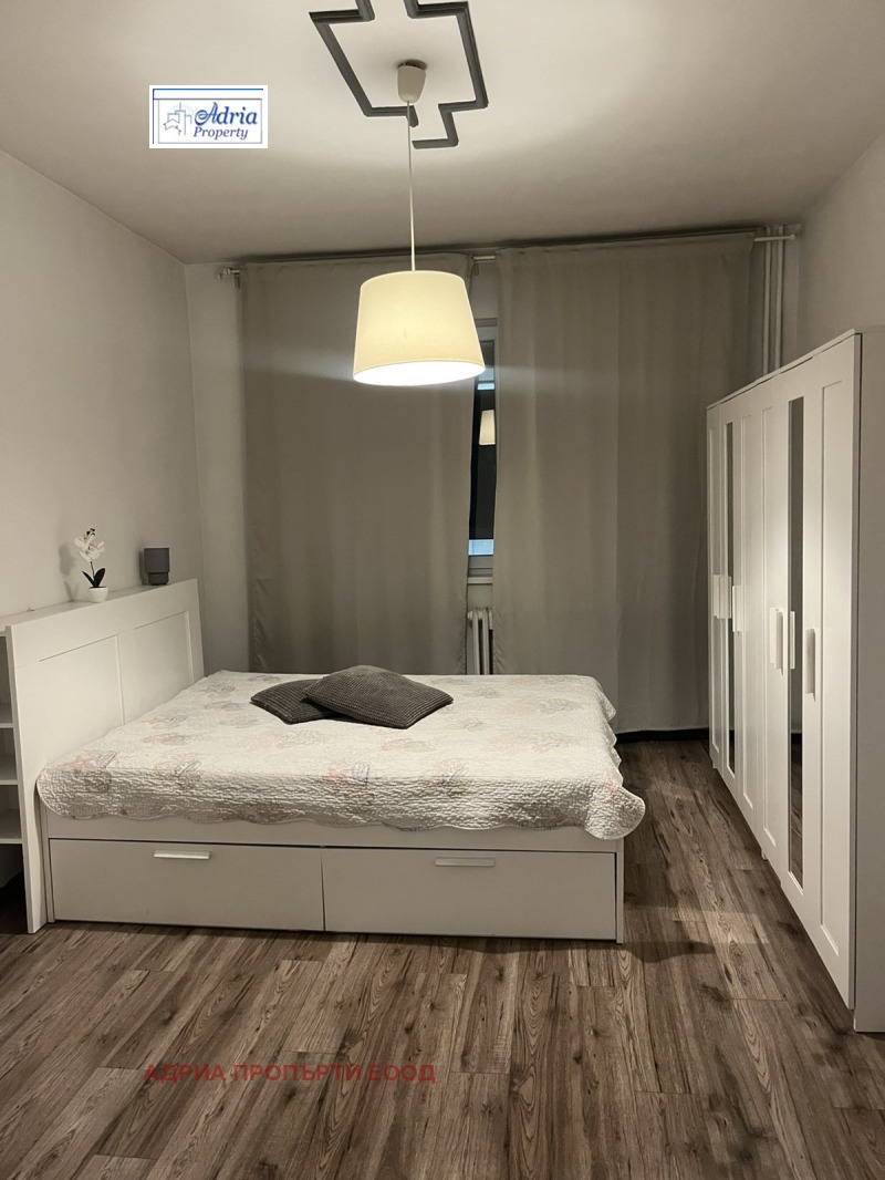 Дава под наем 3-СТАЕН, гр. София, Център, снимка 5 - Апартаменти - 52936353