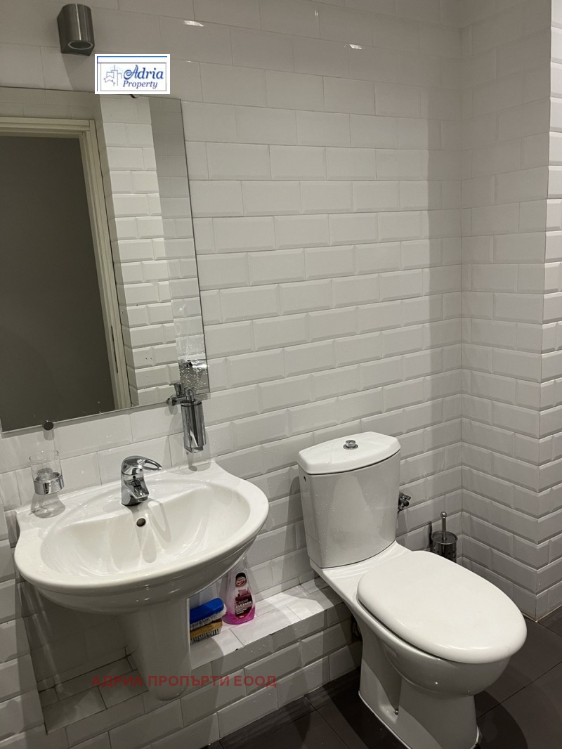 Дава под наем 3-СТАЕН, гр. София, Център, снимка 8 - Апартаменти - 52936353