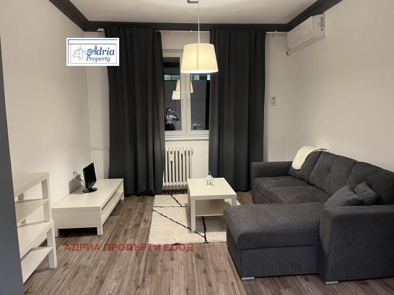 Дава под наем 3-СТАЕН, гр. София, Център