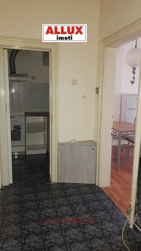 En renta  1 dormitorio Ruse , Tsentar , 55 metros cuadrados | 77309208 - imagen [9]
