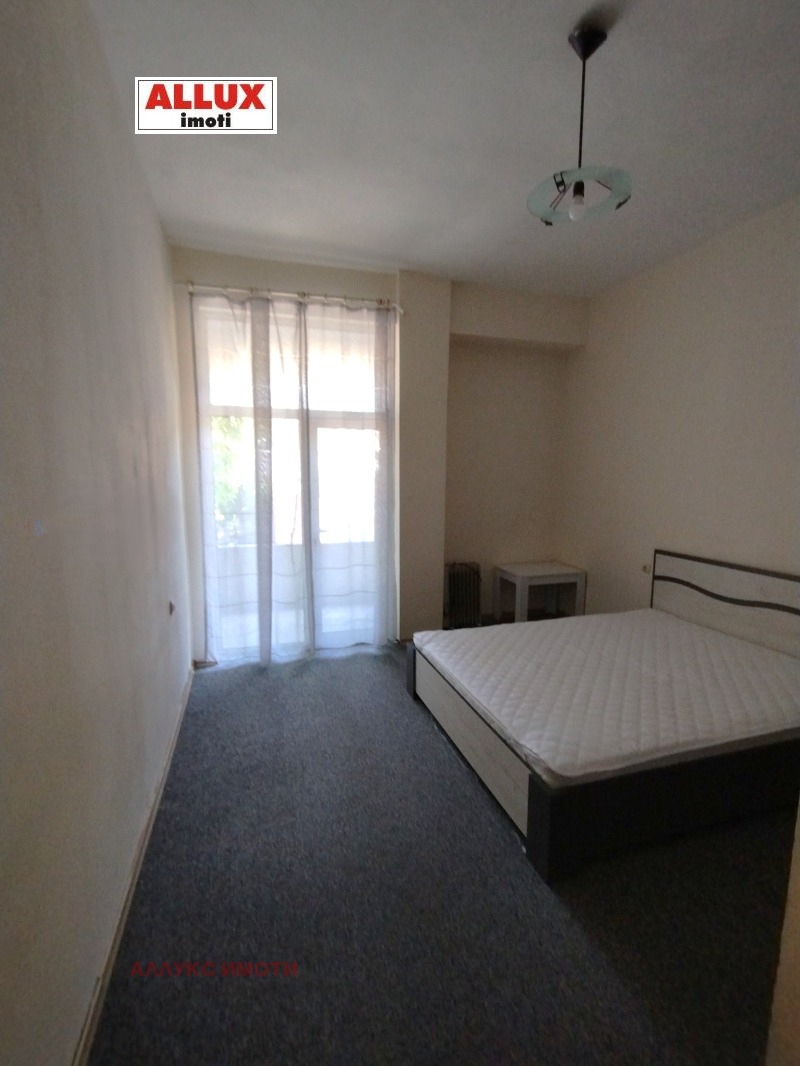 En renta  1 dormitorio Ruse , Tsentar , 55 metros cuadrados | 77309208 - imagen [5]