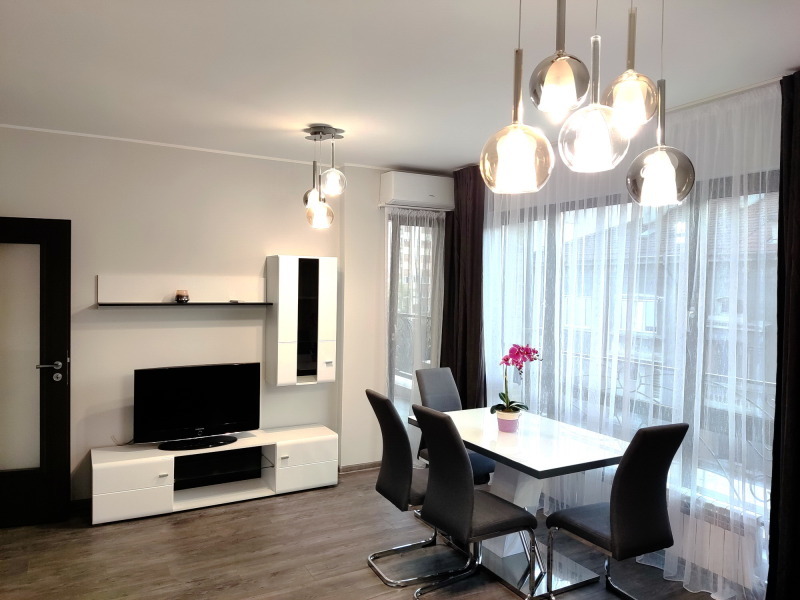 Zu vermieten  2 Schlafzimmer Sofia , Medizinska akademija , 105 qm | 30120654 - Bild [2]