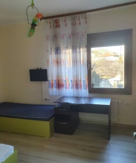 2 yatak odası Hristo Smirnenski, Plovdiv