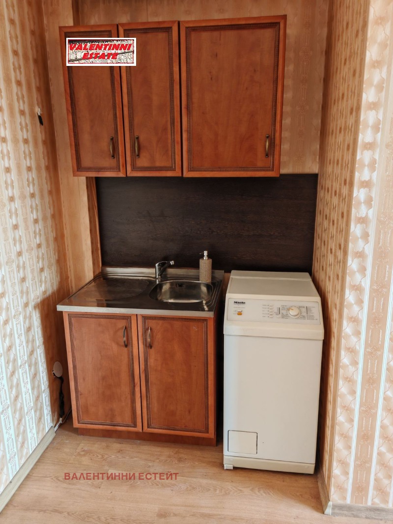 Дава под наем 3-СТАЕН, гр. София, Карпузица, снимка 4 - Апартаменти - 52811297