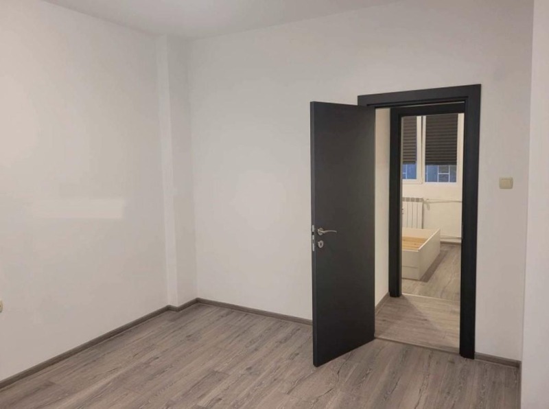 Дава под наем 3-СТАЕН, гр. София, Център, снимка 8 - Апартаменти - 53002194