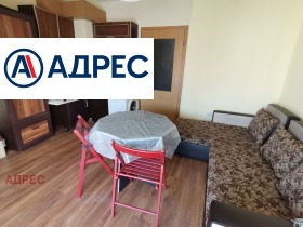 Студио Колхозен пазар, Варна