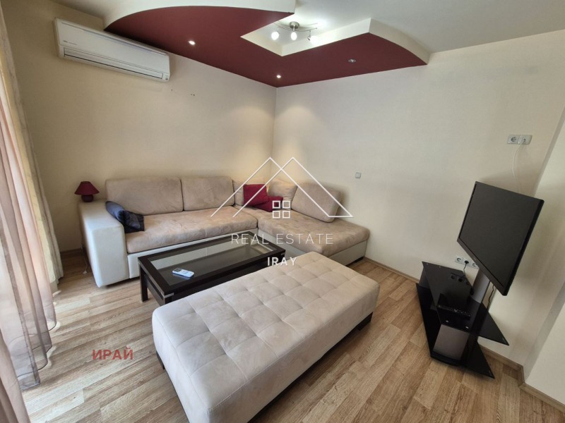Kiadó  2 hálószobás Stara Zagora , Centar , 100 négyzetméter | 54589588