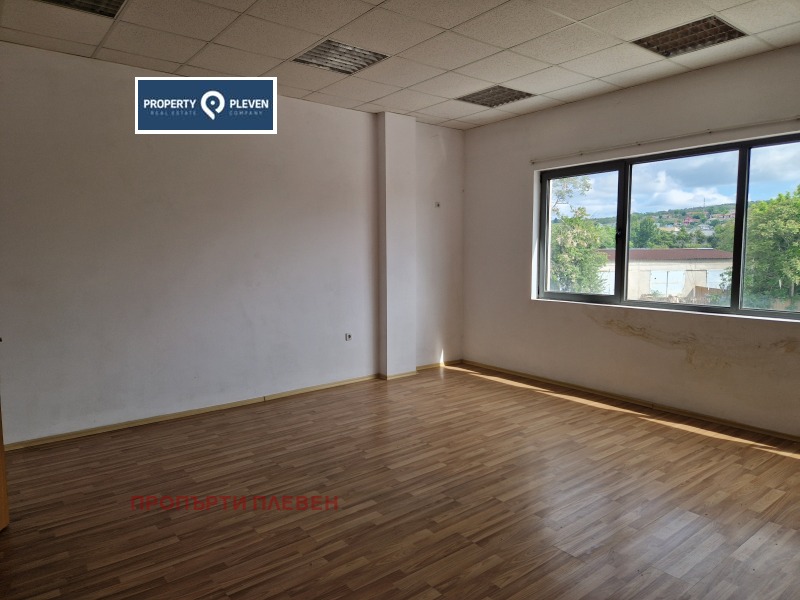 A louer  Bureau Pleven , Indoustrialna zona - Zapad , 35 m² | 65013110 - image [3]
